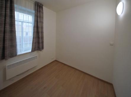 Pronájem bytu, 2+1, 36 m²
