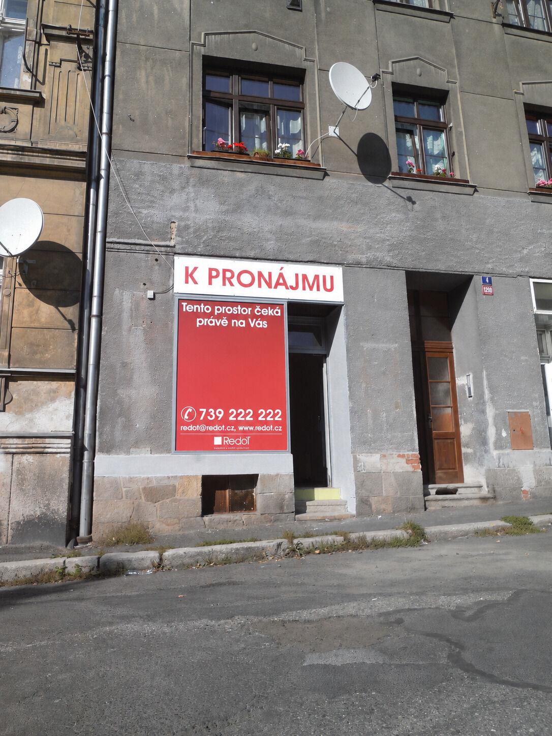 Pronájem nebytového prostoru, 53m2, Petřín, Karlovy Vary