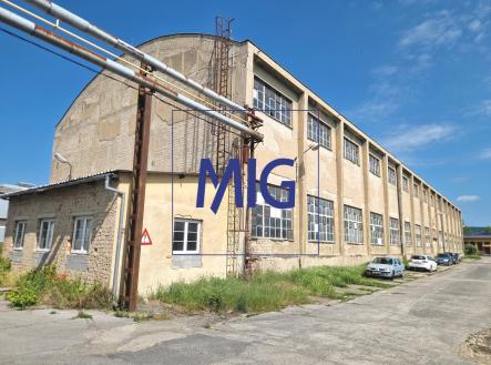 Pronájem - komerční objekt, sklad, 1 850 m²
