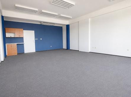 Pronájem kanceláře, 57 m²