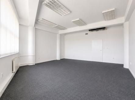 Pronájem kanceláře, 163 m²