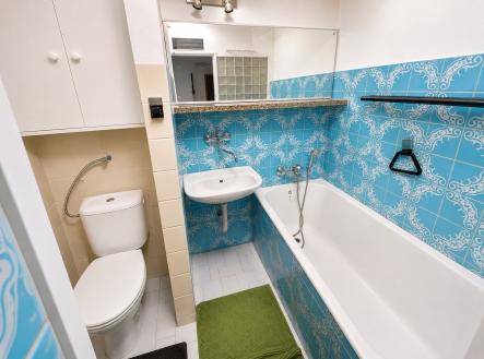 Pronájem bytu, 2+kk, 67 m²