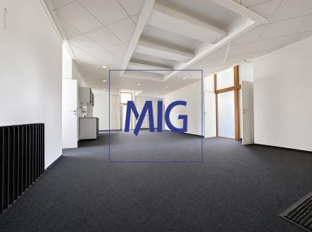 Pronájem kanceláře, 364 m²