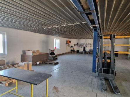 Pronájem komerčního objektu, výroba, 1 145 m²