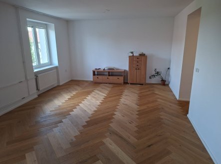 Pronájem 4+1 se zahrádkou, Zbýšov