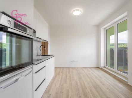 Pronájem bytu, 1+kk, 33 m²