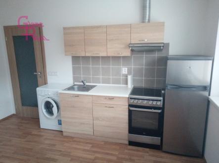 Pronájem bytu, 1+kk, 27 m²