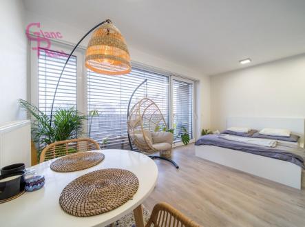 Pronájem bytu, 1+kk, 39 m²