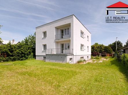 Prodej - nájemní dům, 270 m²