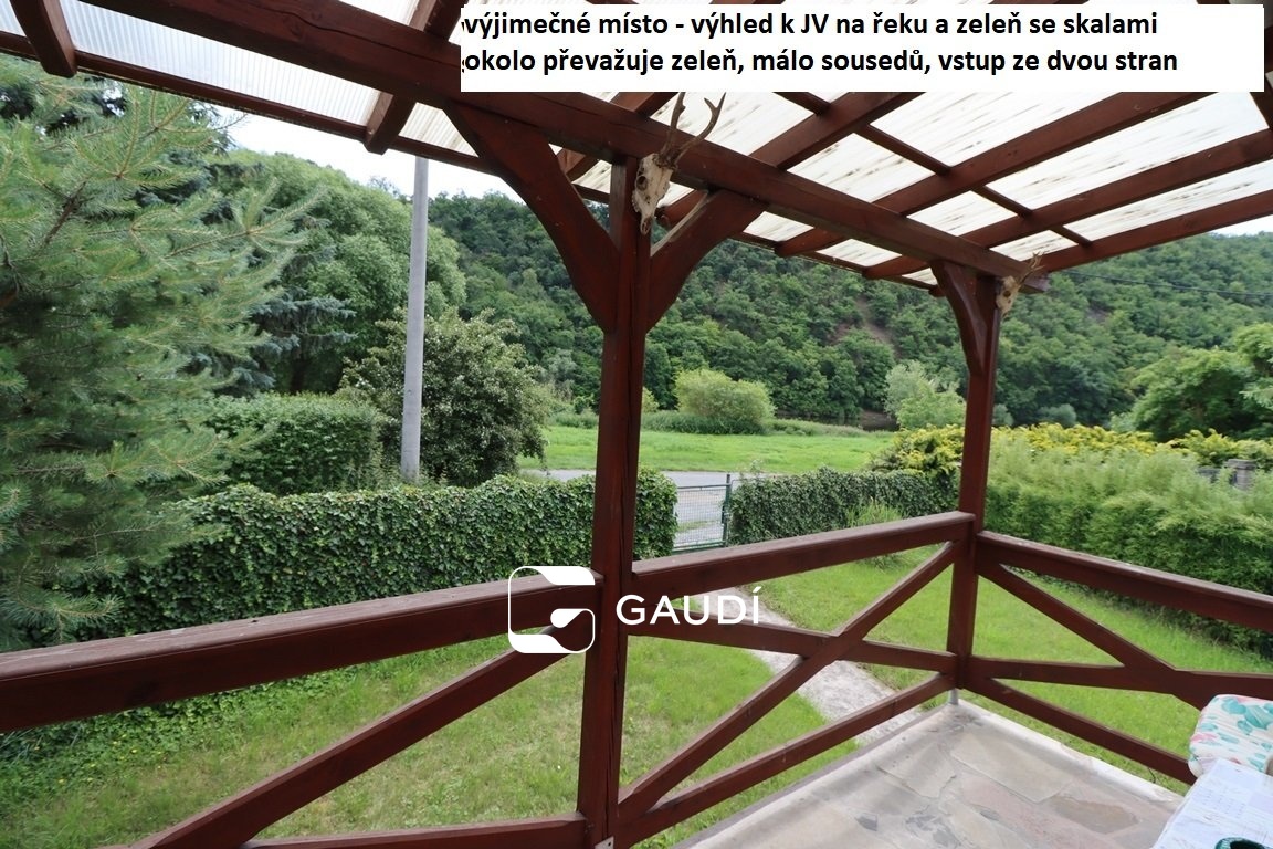 výhled z balkonu
