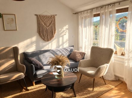 Pronájem bytu, atypický, 60 m²