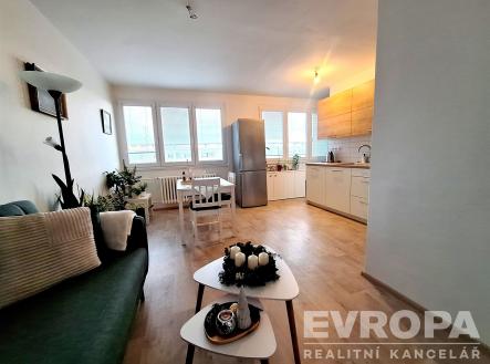Pronájem bytu, 3+kk, 57 m²