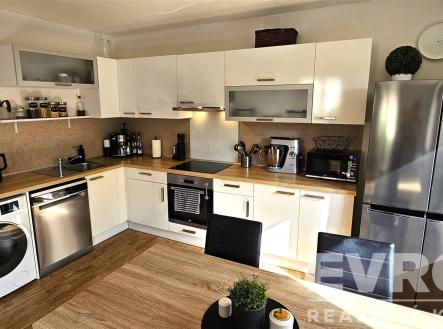 Prodej bytu, 3+kk, 81 m²