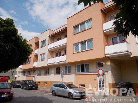 Pronájem bytu, 2+1, 62 m²
