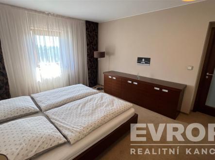 Prodej bytu, 3+kk, 99 m²