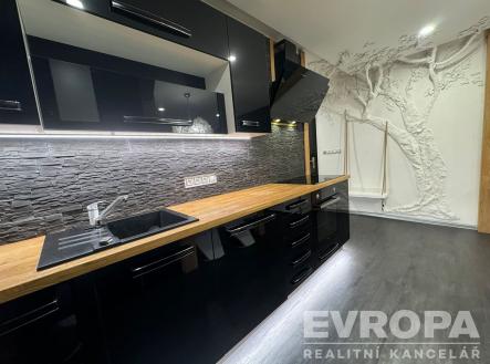 Prodej bytu, 2+kk, 76 m²