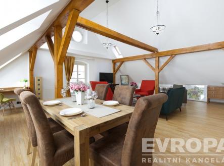 Pronájem bytu, 3+1, 95 m²