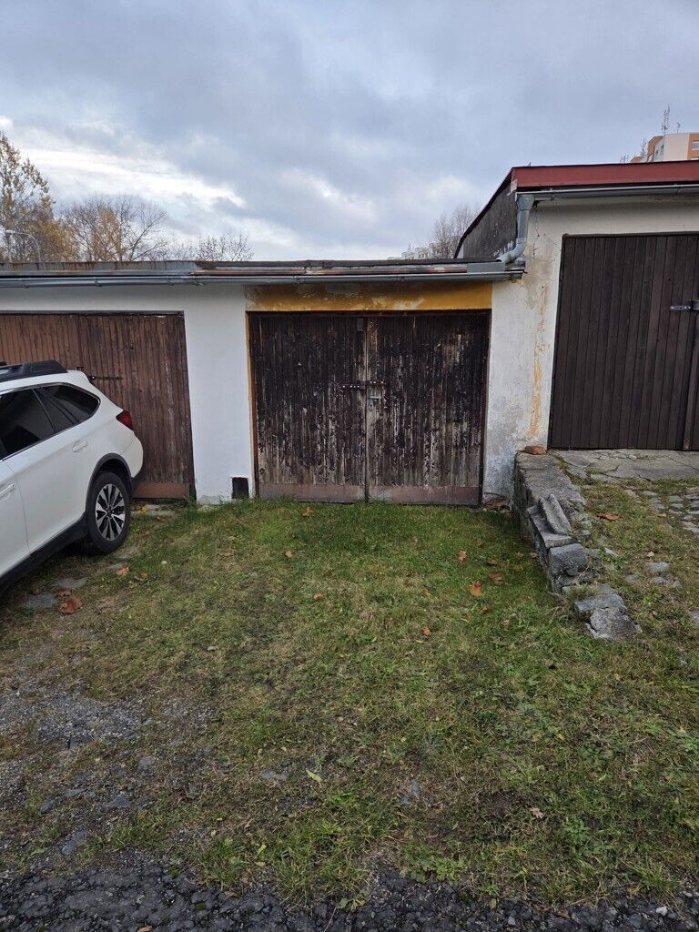 Pronájem zděné řadové garáže v atraktivní lokalitě Liberce - Ruprechtice, ul. Na Cvičišti