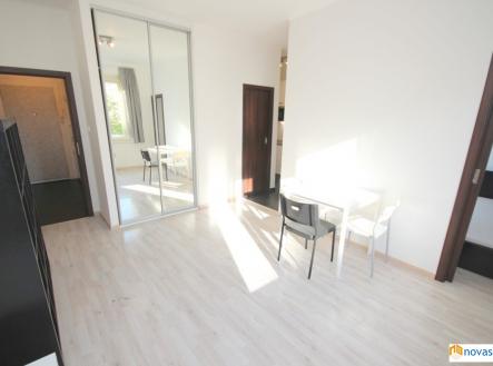 Pronájem bytu, 2+kk, 40 m²