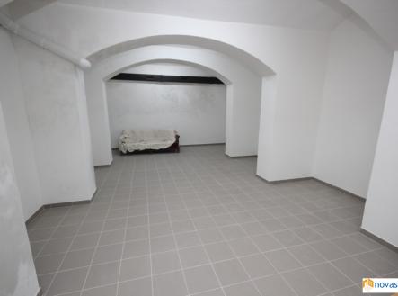 Pronájem skladovací prostor, 90 m²