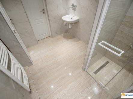 Pronájem bytu, 2+1, 70 m²