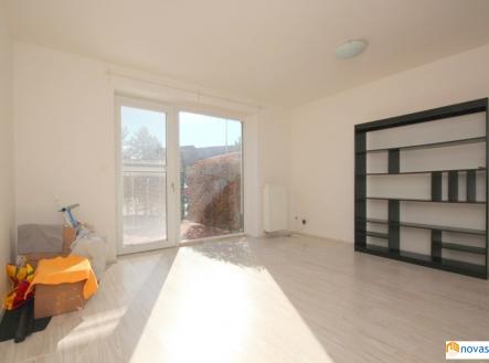 Pronájem bytu, 1+kk, 40 m²