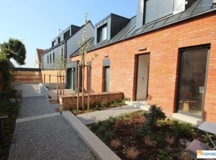 Pronájem bytu, 1+kk, 24 m²