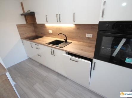 Pronájem bytu, 3+1, 74 m²