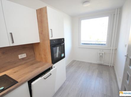 Pronájem bytu, 3+1, 74 m²