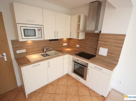 Pronájem bytu, 2+kk, 73 m²