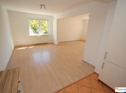 Pronájem bytu, 2+kk, 73 m²