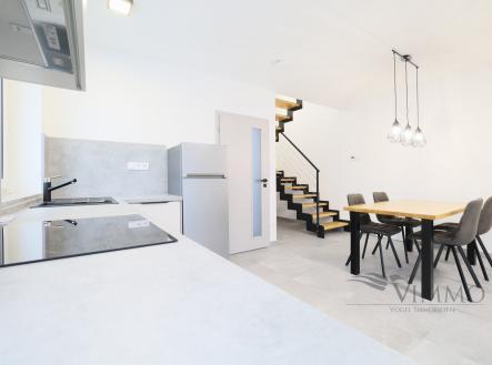 Pronájem bytu, 3+kk, 81 m²
