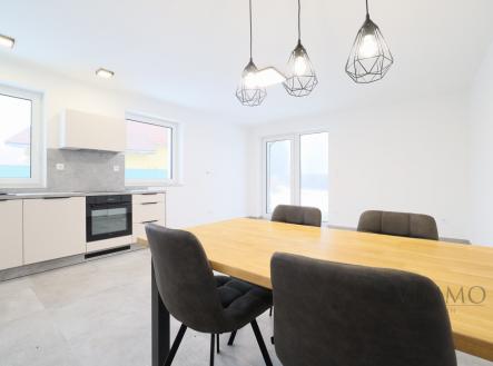 Pronájem bytu, 3+kk, 81 m²
