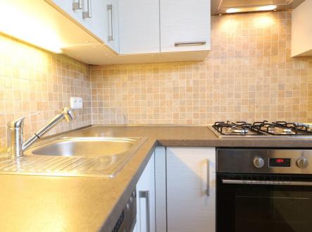 Pronájem bytu, 2+1, 57 m²