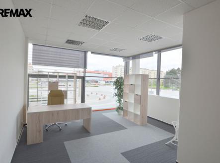 Pronájem kanceláře, 28 m²