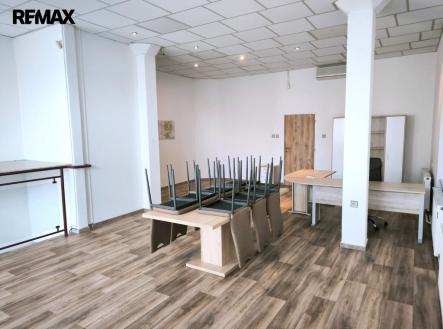 Pronájem kanceláře, 46 m²