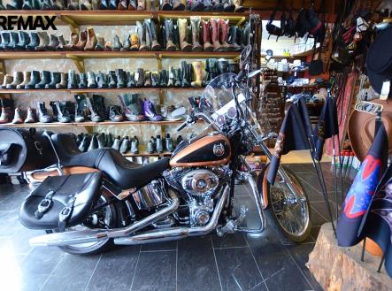 Prodej obchodní prostor, 180 m²