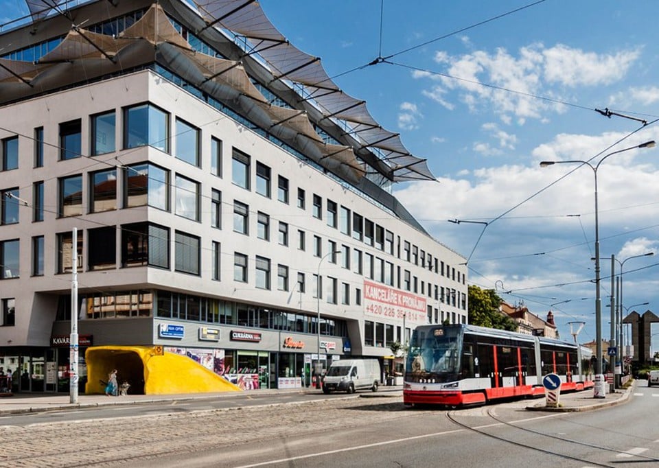 Pronájem prvotřídních kancelářských prostor (239m2), Praha 5, Smíchov