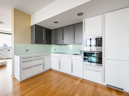 Pronájem bytu, 3+kk, 106 m²