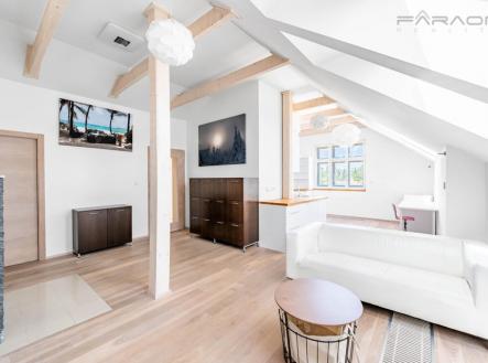 Prodej domu/vily, 898 m²