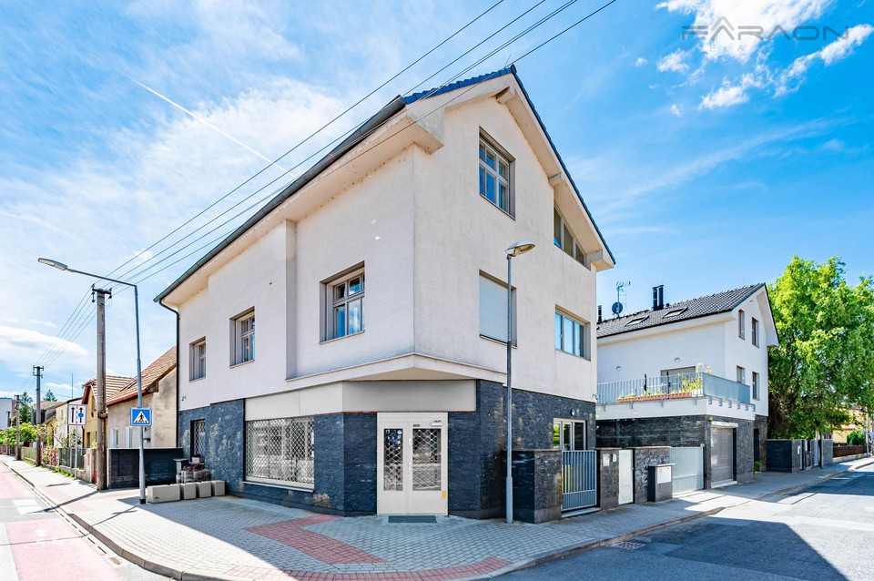 Nízkoenergetický polyfunkční dům 898 m2, pozemek 742 m2, Neratovice