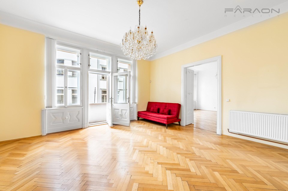 Stylový byt 3+kk s balkónem, 136 m2, ul. Růžová, Praha 1