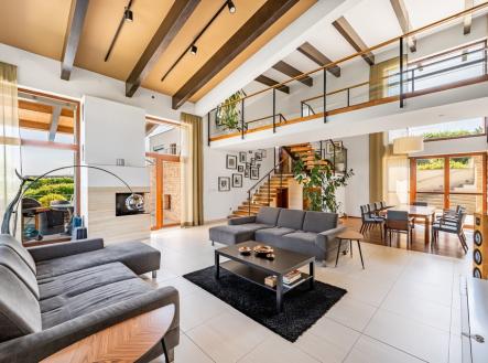 Prodej domu/vily, 674 m²