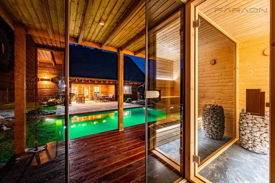 Prodej roubené chalupy 194 m2, pozemek 1001 m2, Kamenná Lhota - Borotín