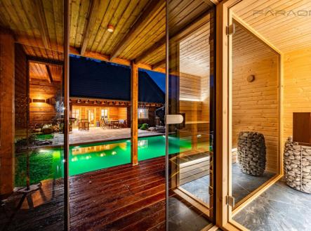 Prodej komerčního objektu, obchodní centrum, 194 m²