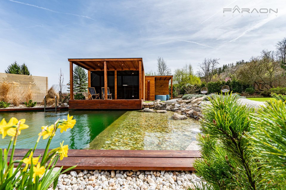 Prodej roubené chalupy 194 m2, pozemek 1001 m2, Kamenná Lhota - Borotín