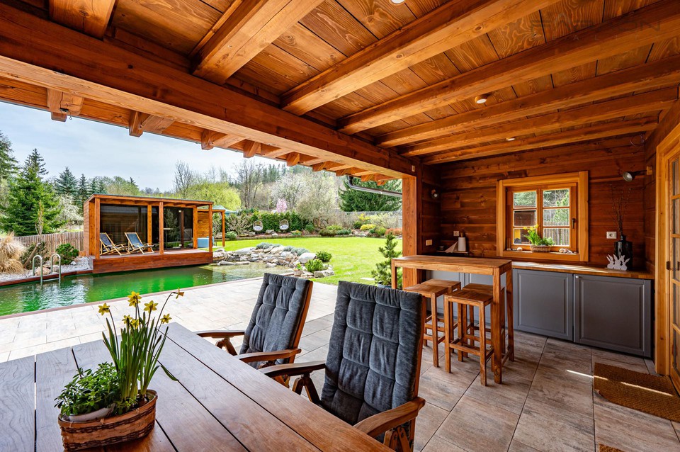 Prodej roubené chalupy 194 m2, pozemek 1001 m2, Kamenná Lhota u Borotína, okres Tábor