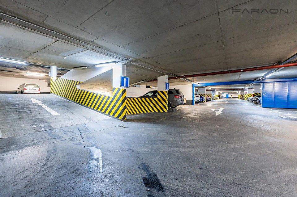 Prodej podzemního garážového stání na Praze 5 - Košíře