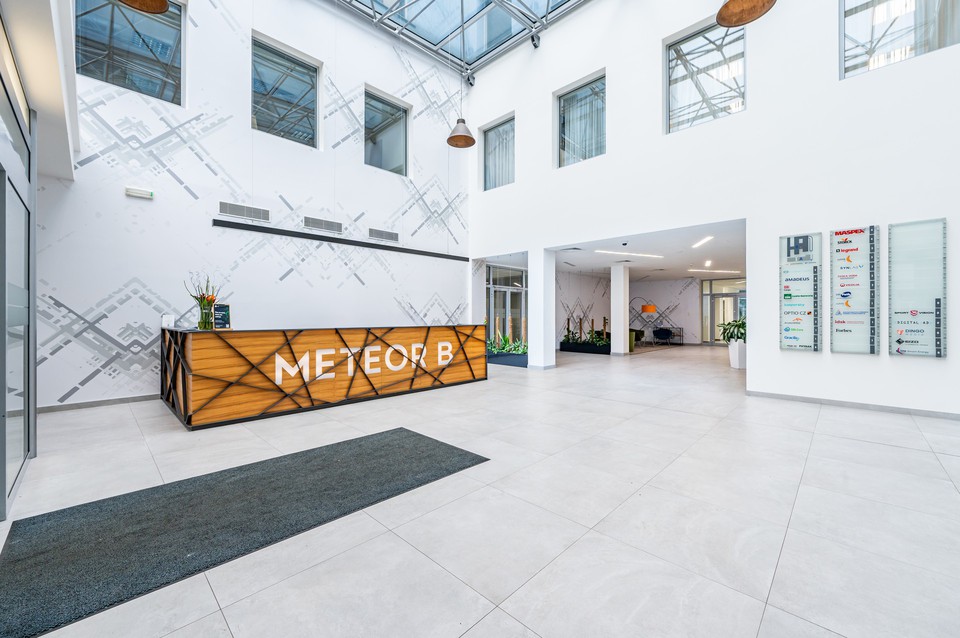 Pronájem kanceláře 194 m2, Praha 8 - Karlín, Sokolovská