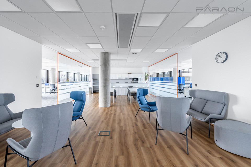 Pronájem kanceláře 800 m², Boudníkova, Praha 8 - Libeň